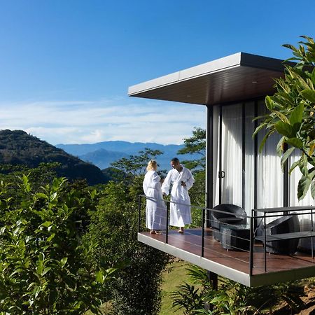 Ferndale Retreat Knuckles Hotel Rangala ภายนอก รูปภาพ