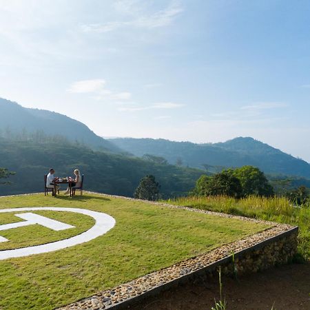 Ferndale Retreat Knuckles Hotel Rangala ภายนอก รูปภาพ