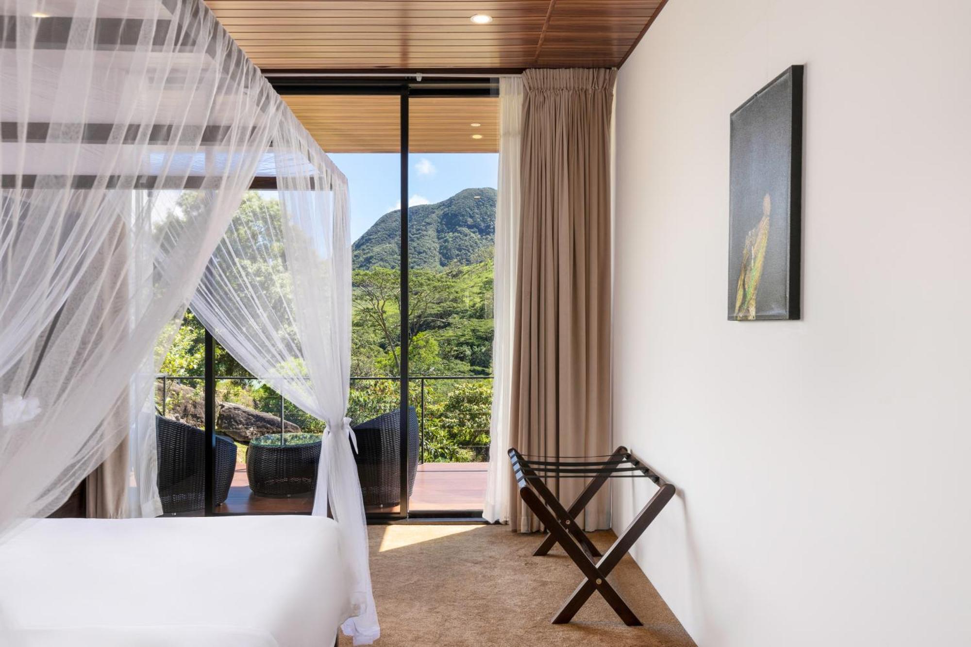 Ferndale Retreat Knuckles Hotel Rangala ภายนอก รูปภาพ