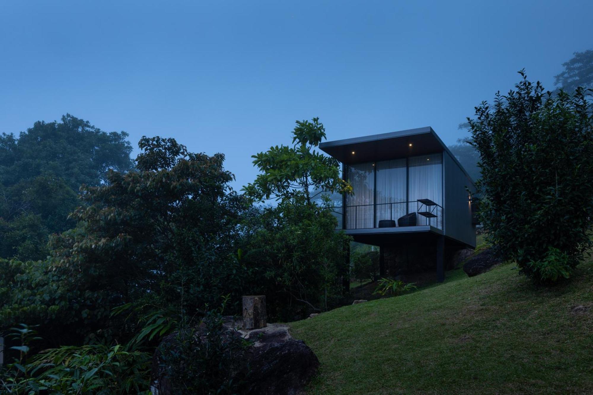 Ferndale Retreat Knuckles Hotel Rangala ภายนอก รูปภาพ